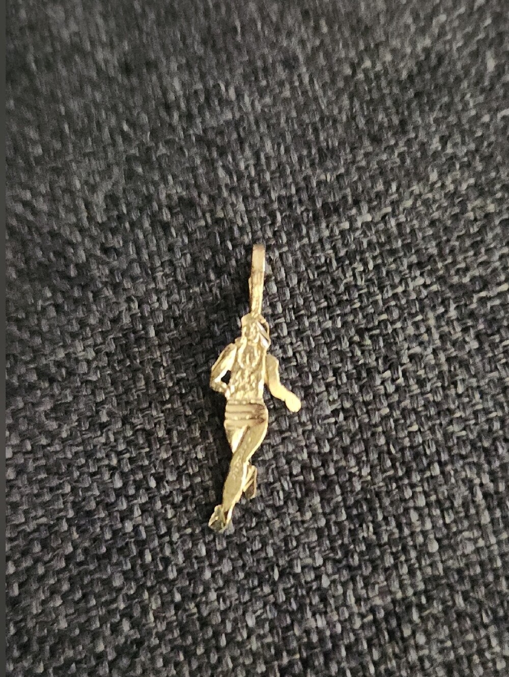 14k Gold Runner Pendant Charm for Women